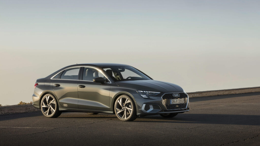AUDI A3 LIMOUSINE S LINE (5435AA)