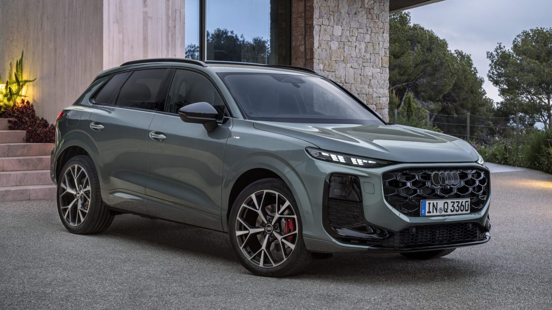 Audi Q3 TFSI S tronic (1330AQ)