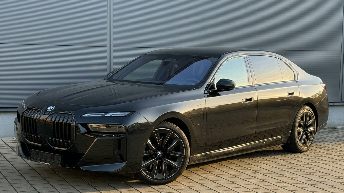 BMW Serii 7 740d xDrive M Sport M Pro (BS2025)
